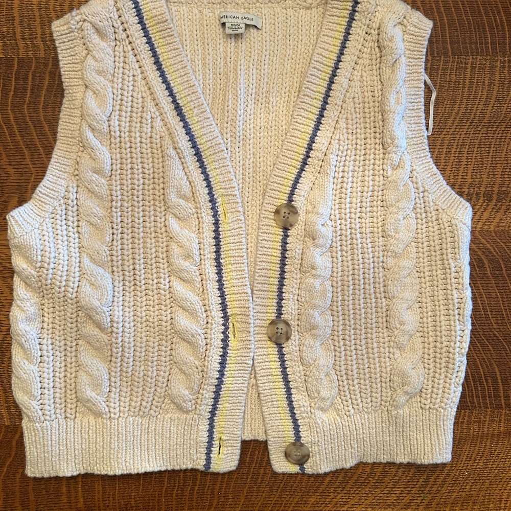 American Eagle Outfitters Cream Cable Knit Cardigan Vest